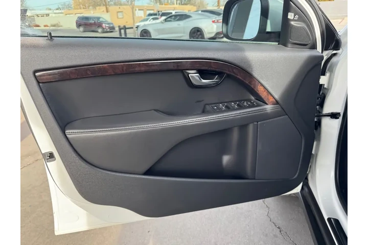 2016 XC70 2.0 T5 Platinum image 10