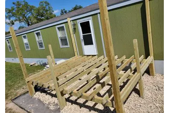 HERRERA'S CONSTRUCTION & MORE image 9