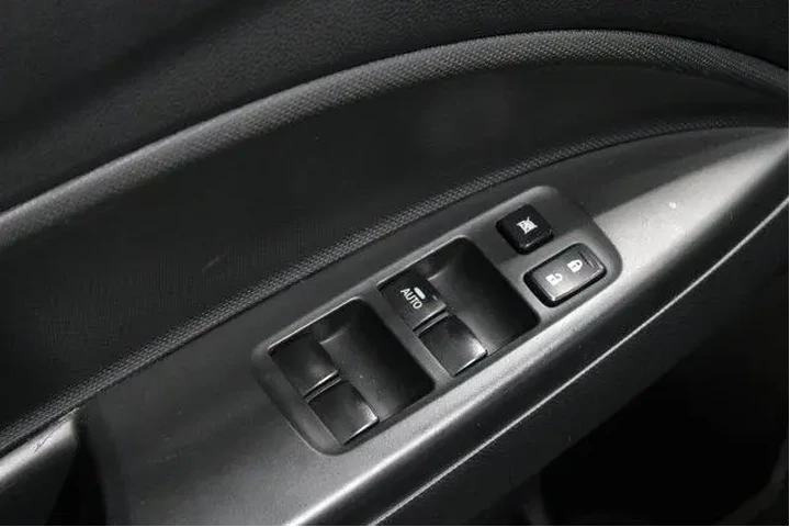 $13908 : Mitsubishi Mirage 2024 ES 4d image 5