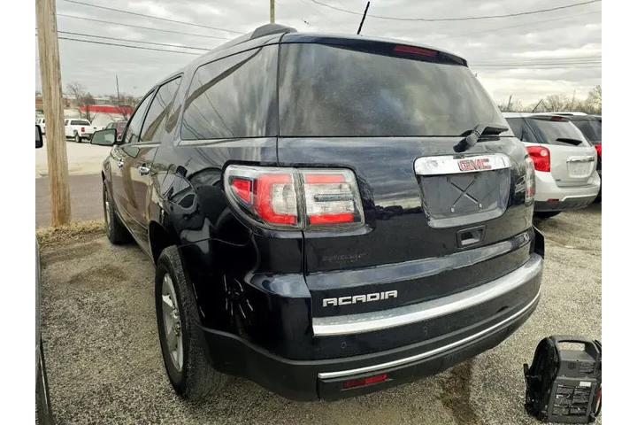 $7000 : 2015 GMC Acadia SLE-2 image 7