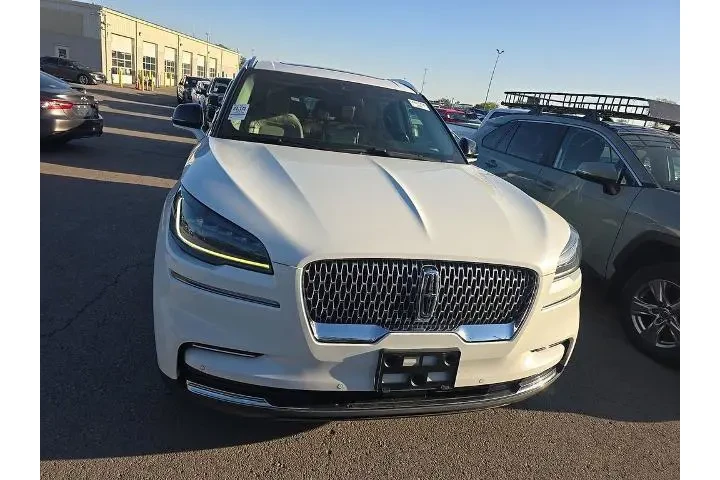 $32999 : Lincoln Aviator 2022 Reserve image 2