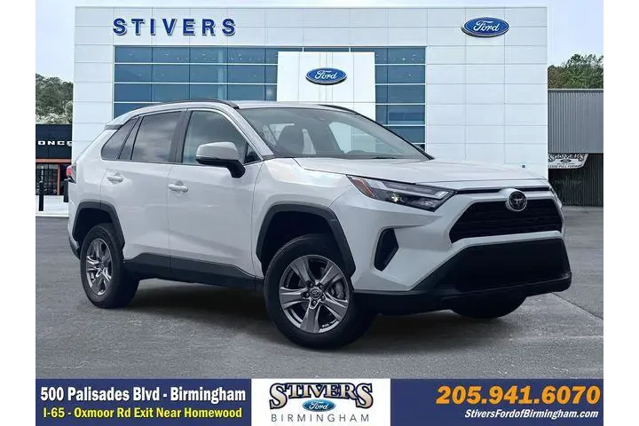 $26490 : Toyota RAV4 2024 XLE 4dr SUV image 1