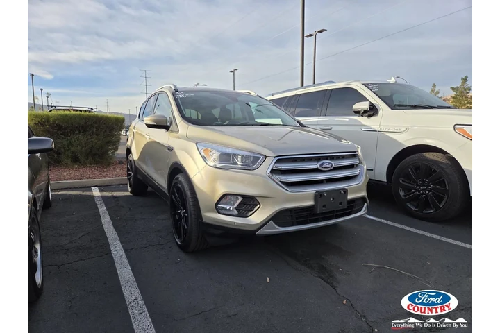 $15995 : Ford Escape 2018 Titanium 4d image 1