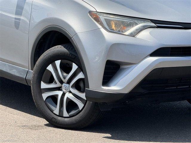 $19995 : 2018 RAV4 image 4