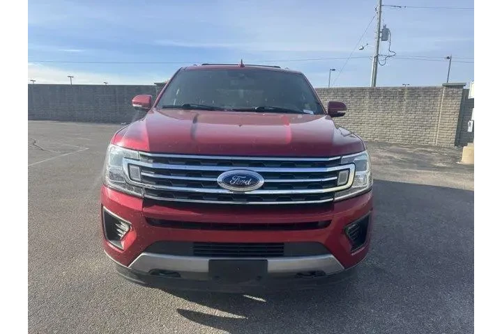 $27982 : Ford Expedition 2020 4x4 XLT image 2