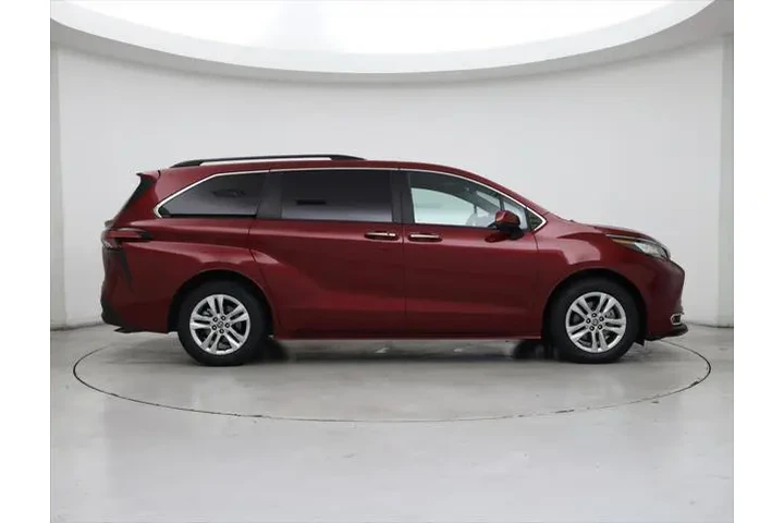 $39998 : Toyota Sienna 2022 AWD XLE 7 image 7
