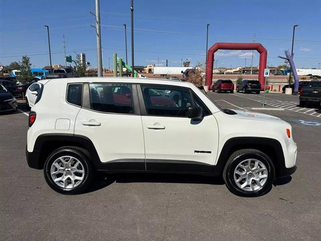 $21995 : Pre-Owned 2022 Renegade Sport image 5