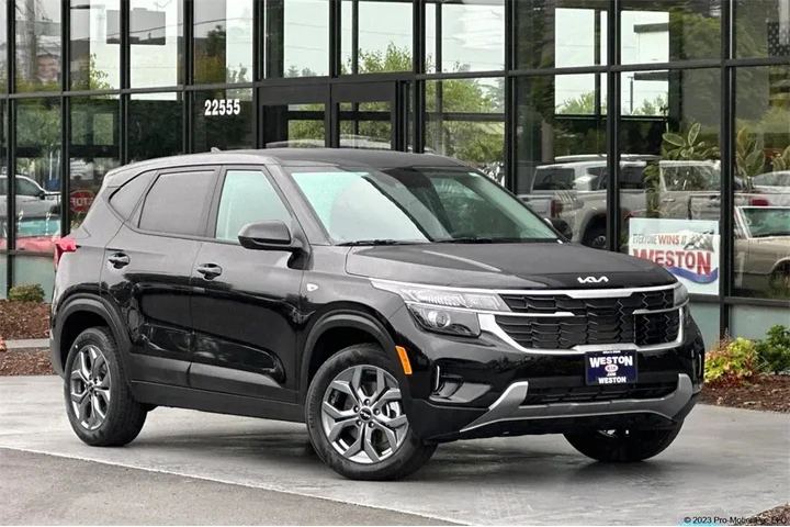 $24947 : Kia Seltos 2025 AWD LX 4dr S image 1