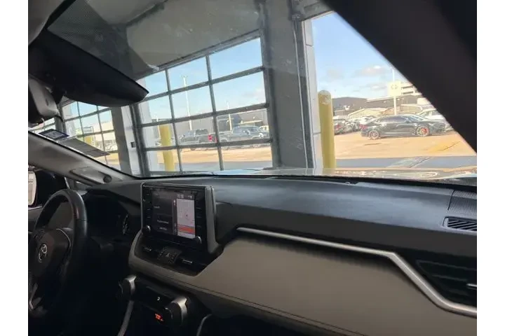 $29999 : Toyota RAV4 2021 Limited 4dr image 8