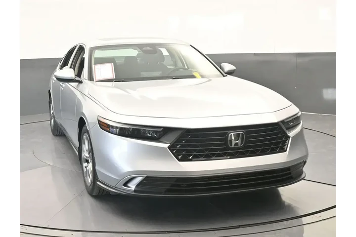 $23991 : Honda Accord 2024 EX 4dr Sed image 9