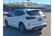 $25437 : Ford Escape 2023 ST-Line 4dr thumbnail
