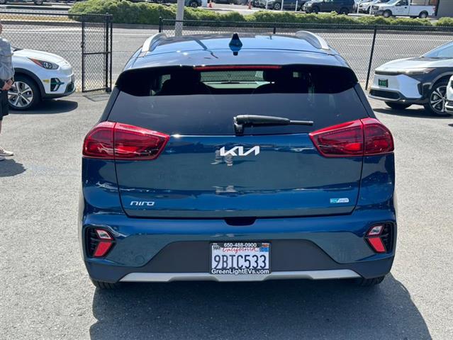 $23900 : Used 2022 Niro PHEV EX for sa image 6