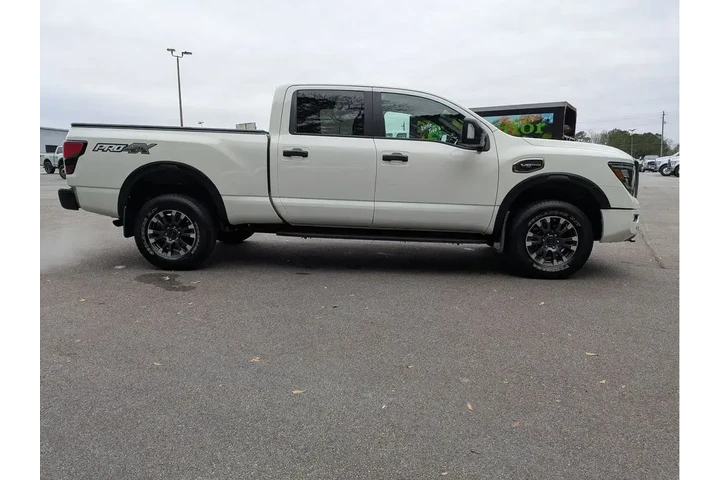 $33491 : Nissan Titan XD 2022 4x4 PRO image 5