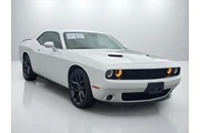 $21999 : Dodge Challenger 2019 SXT 2d thumbnail