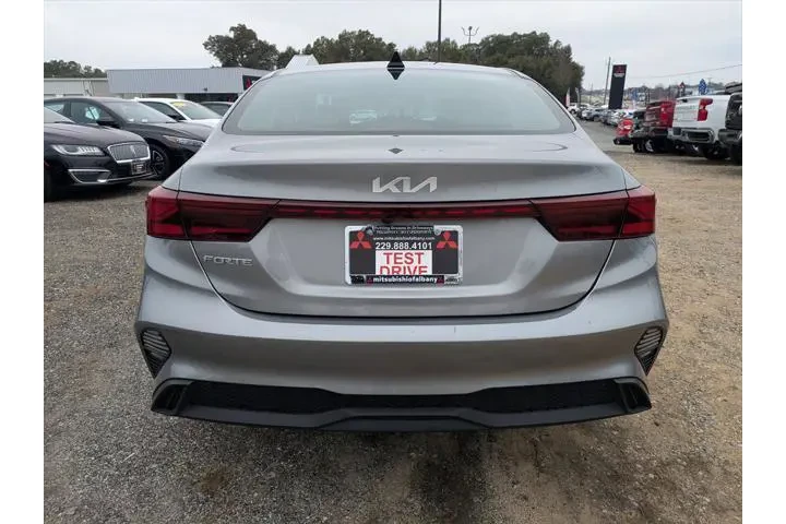 $17385 : Kia Forte 2024 LX 4dr Sedan image 4