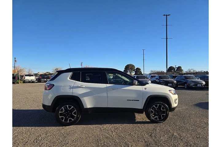 $14995 : Jeep Compass 2020 4x4 Trailh image 2