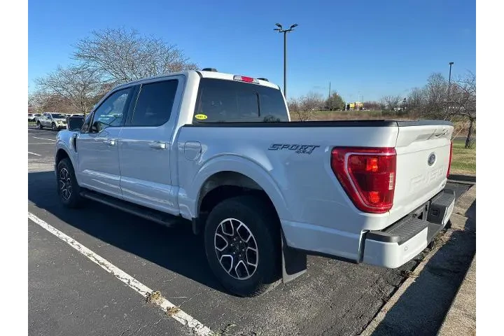 $37000 : Ford F-150 2022 4x4 XLT 4dr image 7