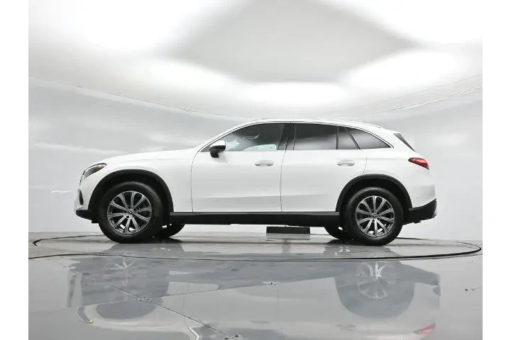 $39557 : Mercedes-Benz GLC 2024 GLC 3 image 7