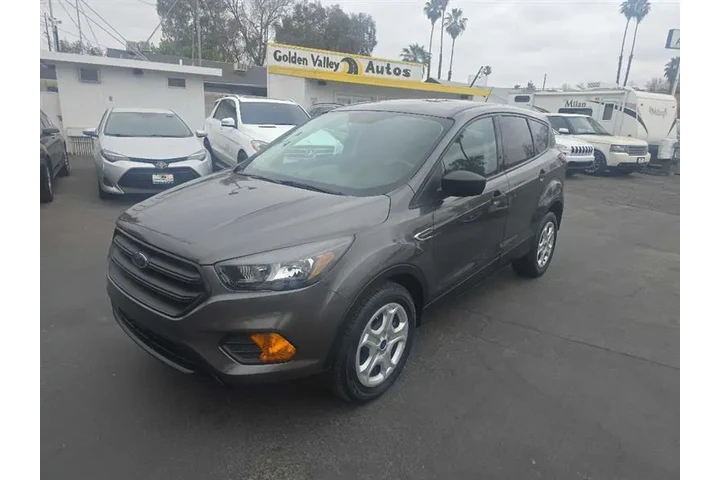 $9999 : 2018 Escape image 5