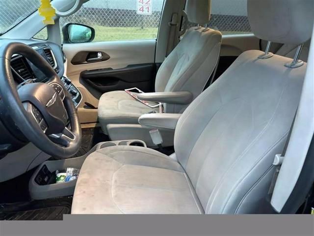 $15500 : 2017 CHRYSLER PACIFICA2017 CH image 8