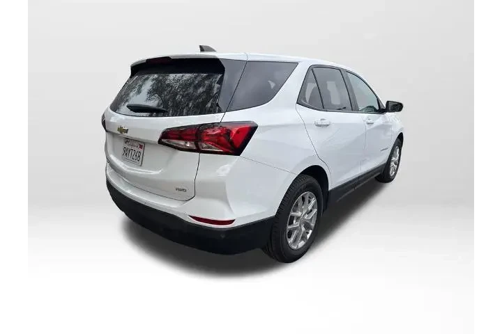 $18476 : Chevrolet Equinox 2022 4x4 L image 4