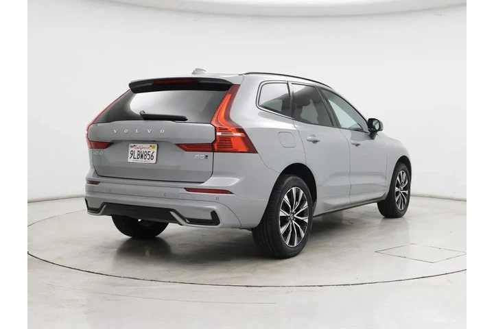 $28998 : Volvo XC60 2024 AWD B5 Core image 8