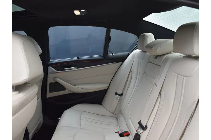 $37318 : BMW 5 Series 2023 AWD 540i x image 7