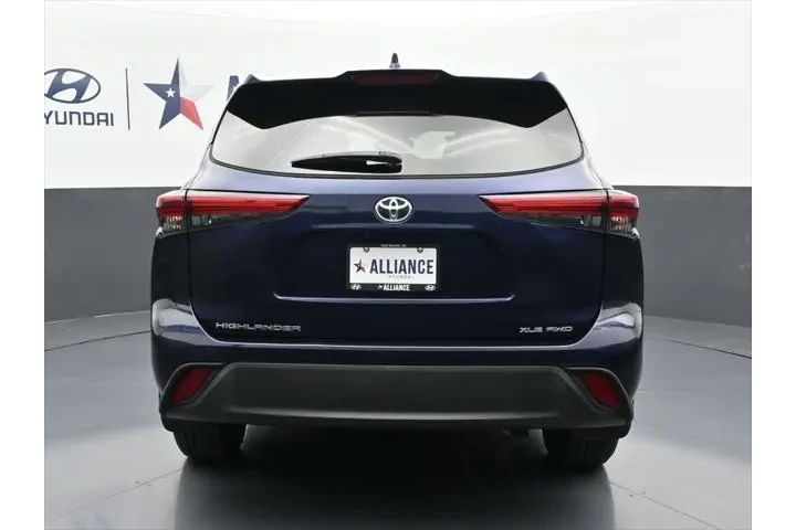 $30988 : Toyota Highlander 2021 AWD X image 8
