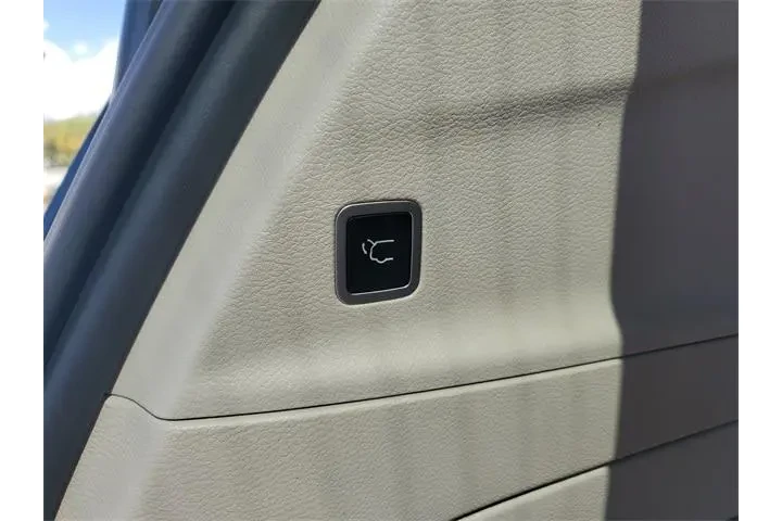 $36990 : Chrysler Pacifica 2023 AWD L image 10