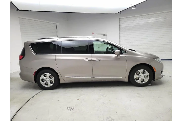 $20998 : Chrysler Pacifica Hybrid 201 image 4