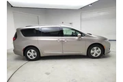 $20998 : Chrysler Pacifica Hybrid 201 thumbnail