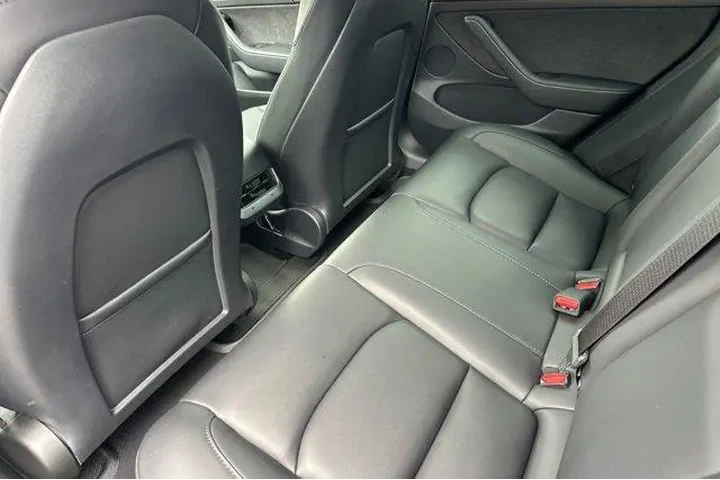 $27900 : Tesla Model 3 2023 4dr Sedan image 8