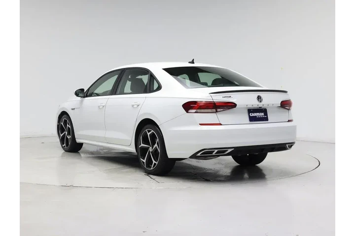 $23998 : Volkswagen Passat 2022 R-Lin image 2