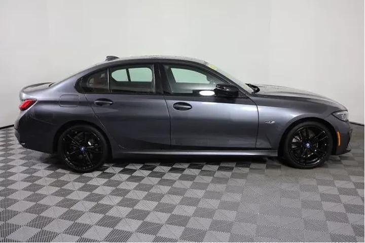 $31500 : BMW 3 Series 2022 AWD 330e x image 9