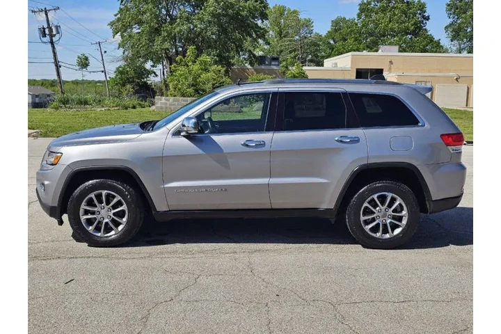 $12000 : 2015 Grand Cherokee Limited image 6