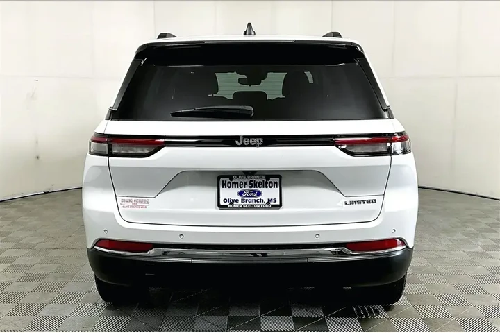 $31841 : Jeep Grand Cherokee 2022 4x2 image 4