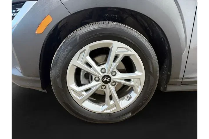 $21583 : Hyundai KONA 2023 SEL 4dr Cr image 10