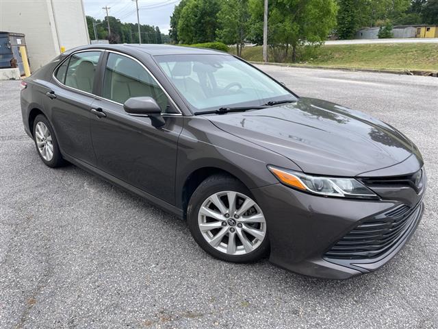 $18991 : PRE-OWNED 2018 TOYOTA CAMRY LE image 6