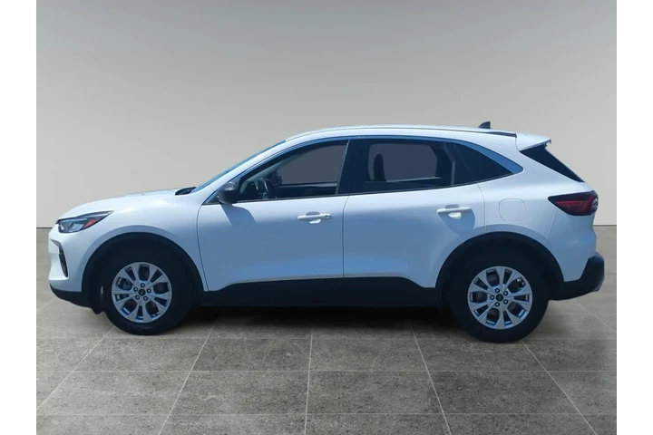 Ford Escape 2023 Active 4dr image 2