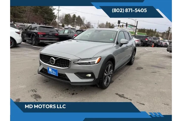 $34999 : 2025 V60 Cross Country B5 Plus image 1