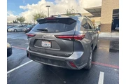 $37500 : Toyota Highlander 2024 XLE 4 thumbnail