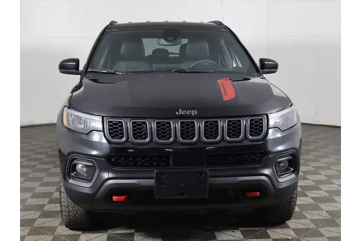 $21793 : Jeep Compass 2024 4x4 Trailh image 9