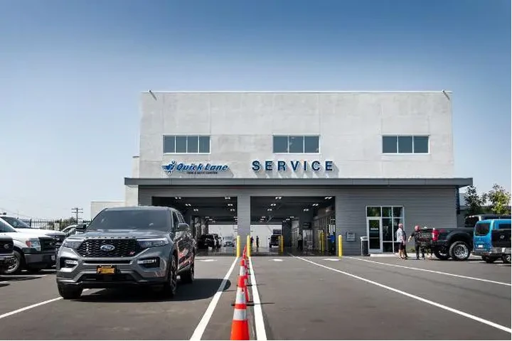 $31500 : Ford Mustang Mach-E 2023 AWD image 10