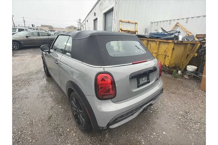 $30943 : MINI Convertible 2023 Cooper image 2