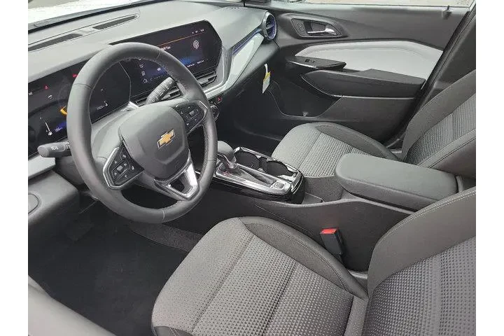 $20530 : Chevrolet Trax 2025 LT 4dr C image 3