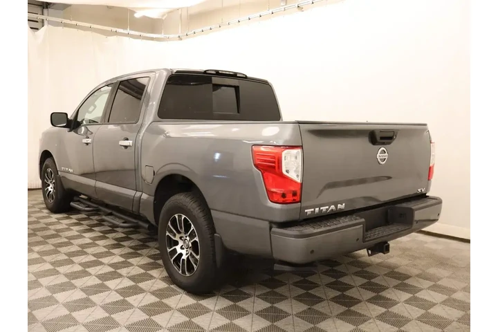$23762 : Nissan Titan 2021 4x2 SV 4dr image 3
