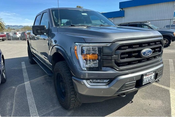 $39995 : Ford F-150 2022 4x4 XL 4dr S image 1