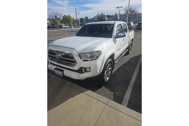 $21975 : Toyota Tacoma 2016 4x2 Limit image 1