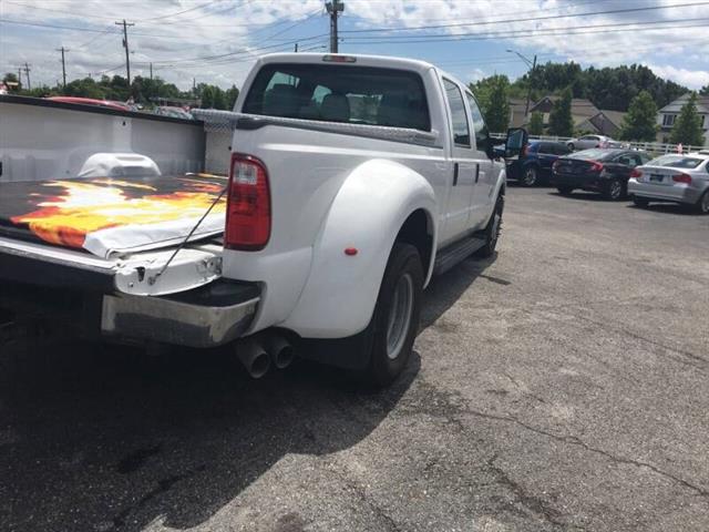 2014 F-350 Super Duty Lariat image 4