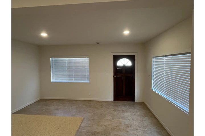 $2100 : House for rent image 1